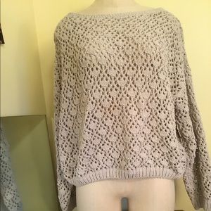 END OF YEAR CLEARANCE SALE Beige crochet knit cropped sweater